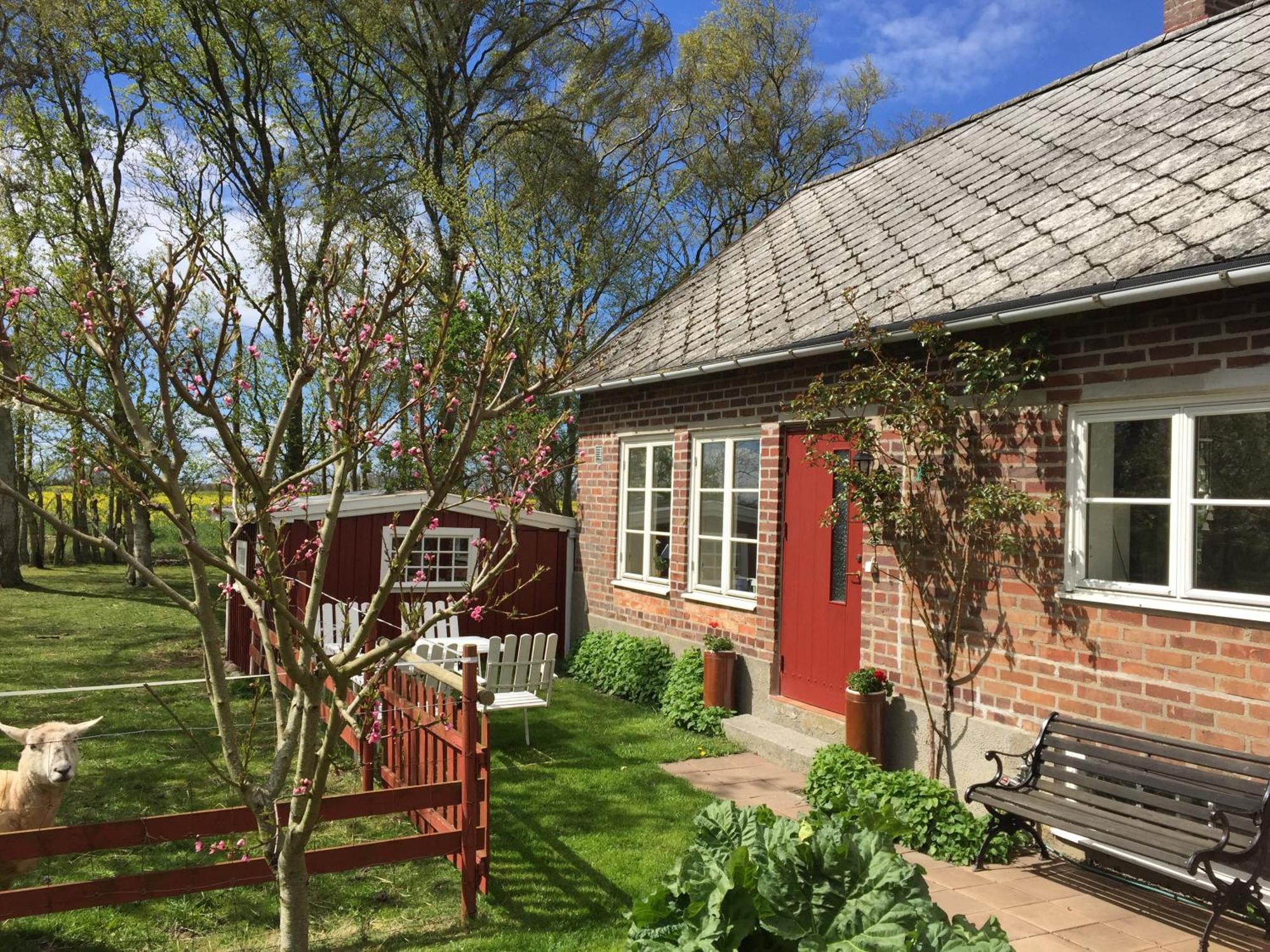 Lyckas Gards Gaestboende Höganäs Exterior foto